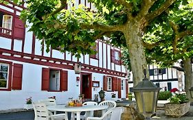 Logis Hôtel Baratxartea